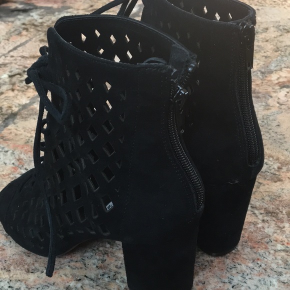 Steven madden suede block heel open toes pumps - Picture 2 of 8